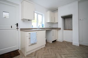 Photo 11- click for photo gallery